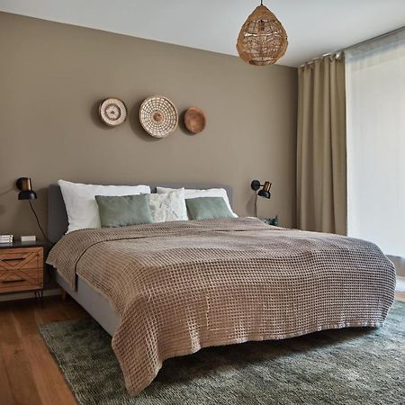 Prague Days - Stylish Apartments With Terrace - Parking - Quiet Area Eksteriør billede