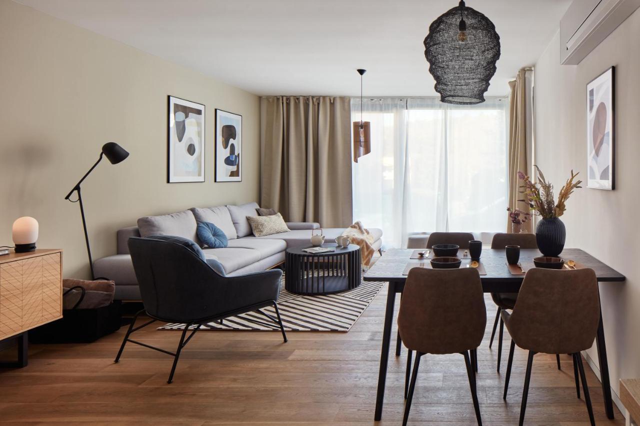 Prague Days - Stylish Apartments With Terrace - Parking - Quiet Area Eksteriør billede